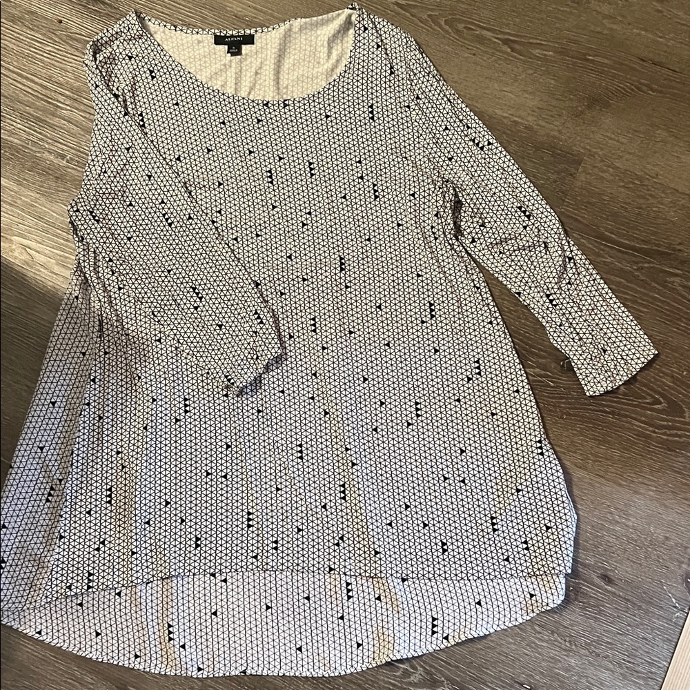 Alfani Geometric Black and White Top